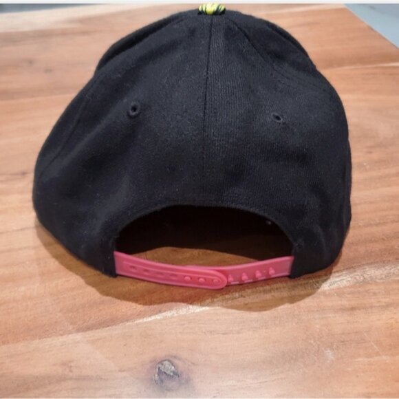 CALIFORNIA REPUBLIC- Limited Ed. 47 Brand Snapback Black/Multi-Coloured/Neon Cap - Picture 2 of 8